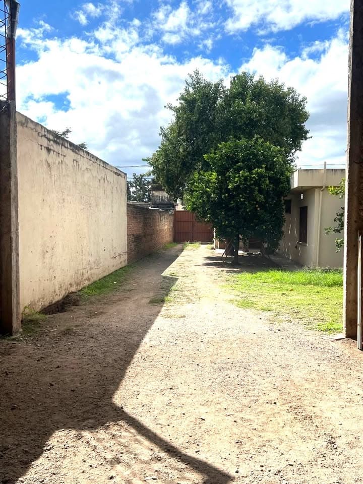 Ver foto 4 de Galpon semicubierto -solo para deposito sobre Av Don Bosco 5200