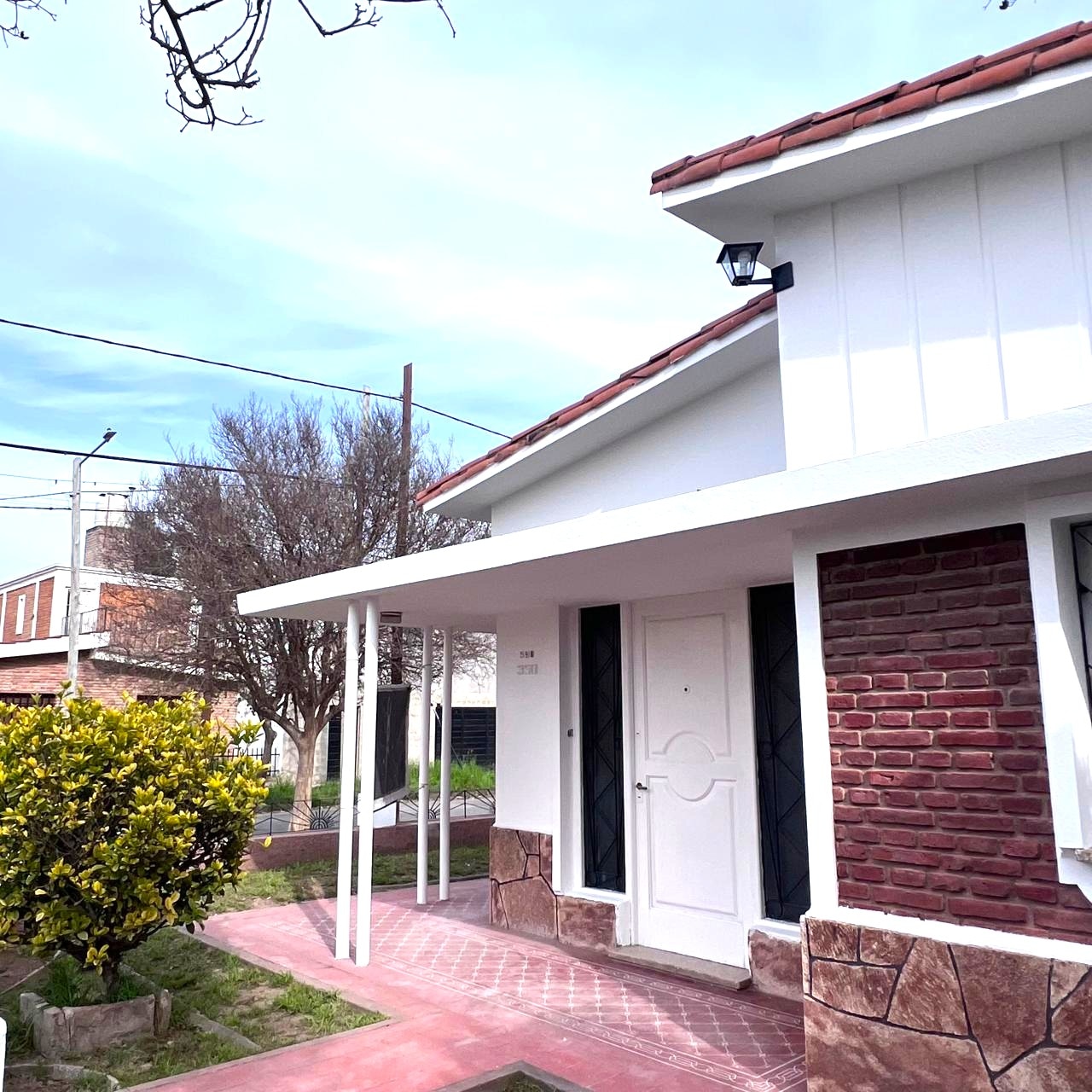 Barrio Las Palmas ,inmueble con gran potencial (CASA+LOCAL) - foto 4