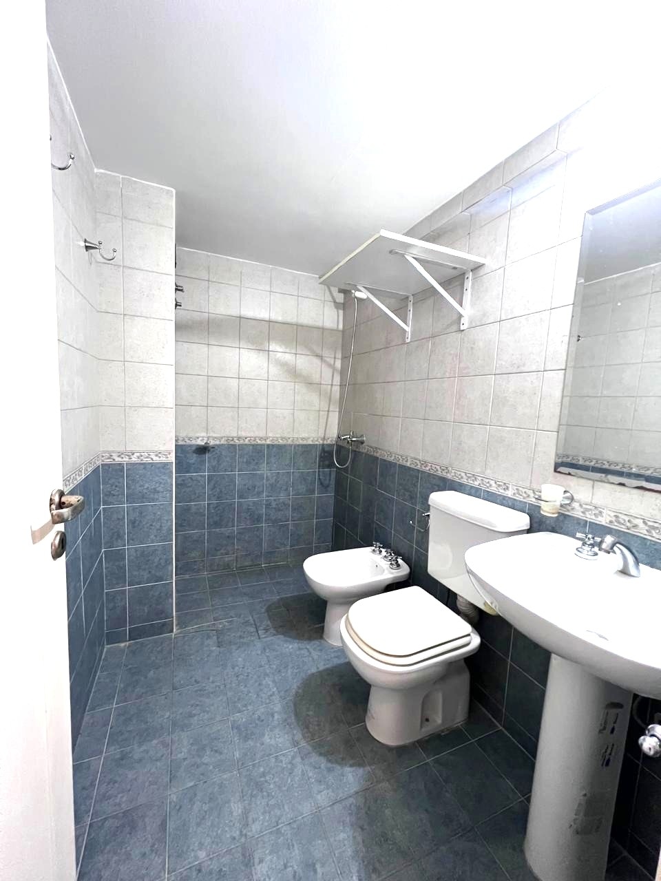 ¡VIVÍ EN EL CORAZÓN DE NUEVA CÓRDOBA CON AJUSTE SEMESTRAL!!! Un dormitorio c/ balcon - foto 9