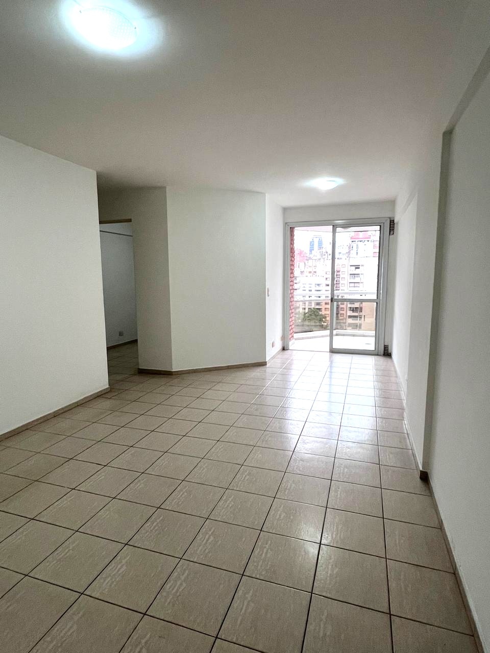 ¡VIVÍ EN EL CORAZÓN DE NUEVA CÓRDOBA CON AJUSTE SEMESTRAL!!! Un dormitorio c/ balcon - foto 3