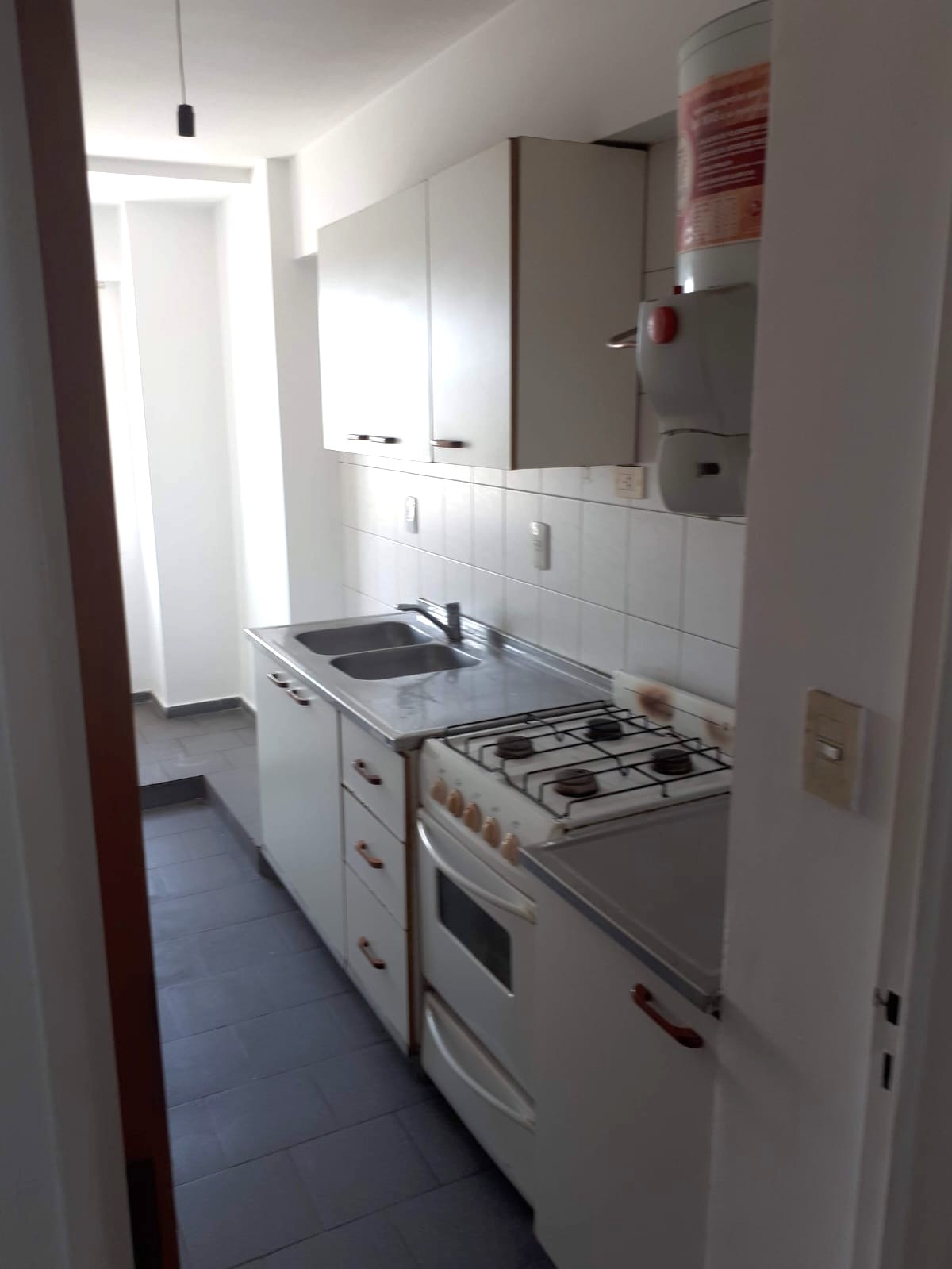 Departamento Dos dormitorios-Cochera- Pueyrredon 675- Piso 11 c/Balcon - foto 5